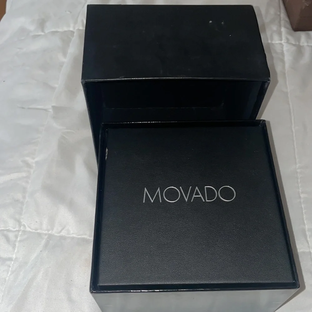 Movado watch box - Picture 4 of 11